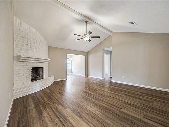 4th image of 3114 Mission Valley Dr