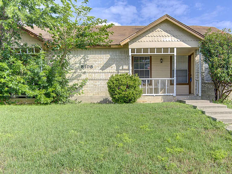 8108 W Gate Blvd — Photo 1