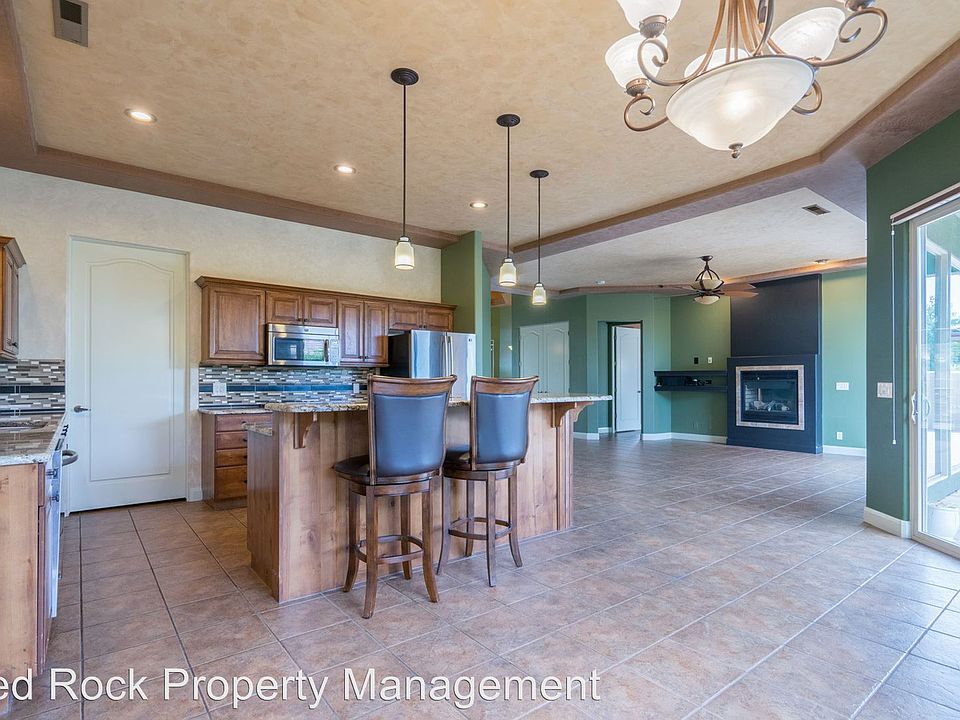 1st image of 340 N Snow Canyon Dr #8