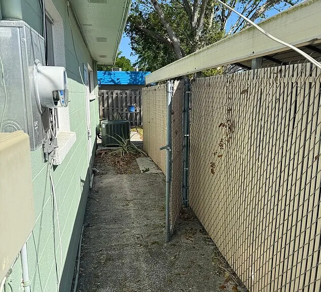 3111 26th St W — Photo 32