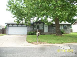 312 N James Ave, Haysville, KS 67060