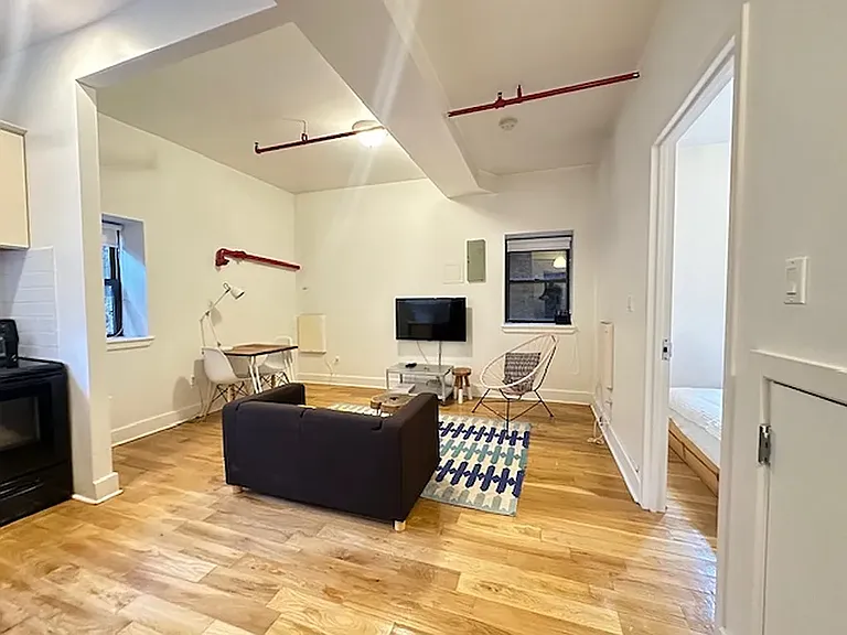 101 Sutton St #9 — Photo 2