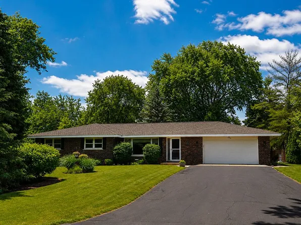 25558 W Wilson Ave, Wauconda, IL 60084