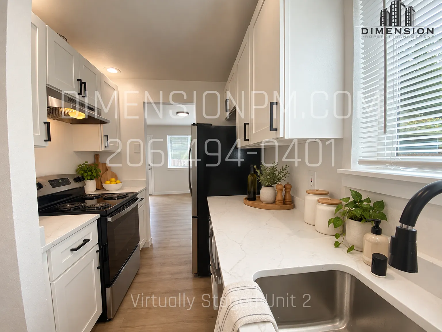 Refreshed 3 bed/1.5 Bath Duplex — Photo 2