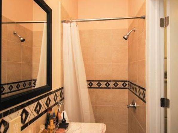 921 Ridge Ave APT 4D