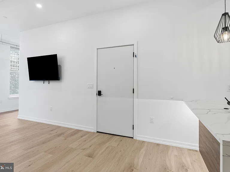 1232 Chancellor St #3C — Photo 10