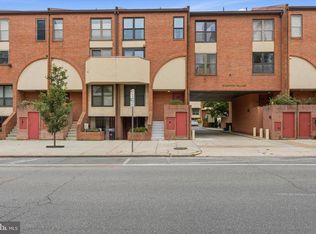 220 N 22nd St APT B, Philadelphia, PA 19103