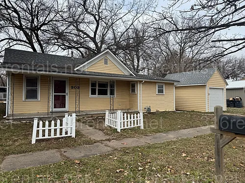 303 N Emporia St Photo 1