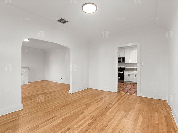 3rd image of 1239 N June St #1239
