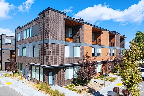 Peak Draper Townhomes Photo 1