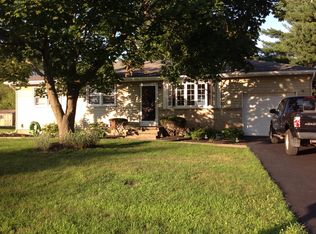 30 Paul St, East Greenbush, NY 12061
