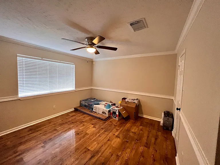 2104 Bay Hill Dr — Photo 32
