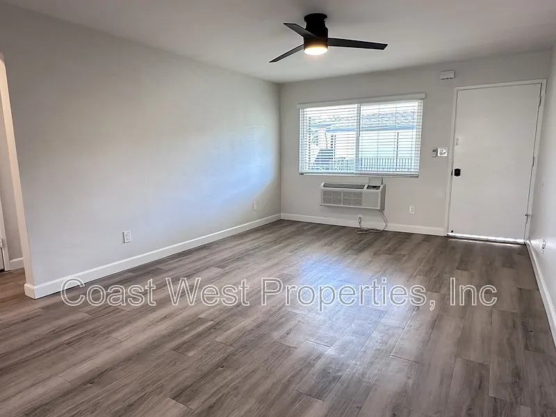 2 bed, 1.0 bath, 750 sqft, $3,350 — Photo 3