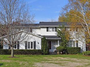 6687 Wildwood Trl, Mayfield Village, OH 44143