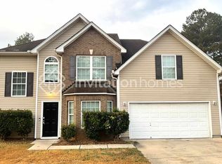 1147 Oak Hollow Ln, Hampton, GA 30228