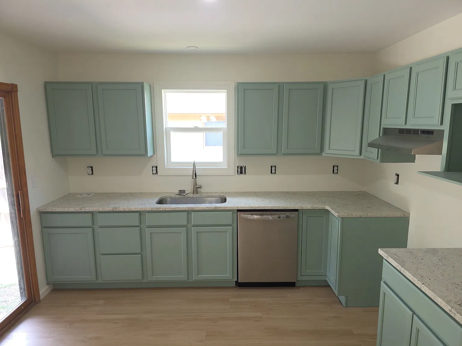 3 bed, 1760 sqft, $1,750 — Photo 3
