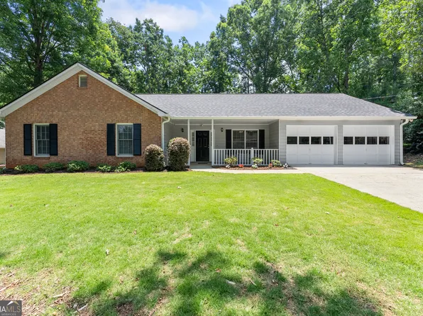 5607 Frontier Walk Ln, Buford, GA 30518