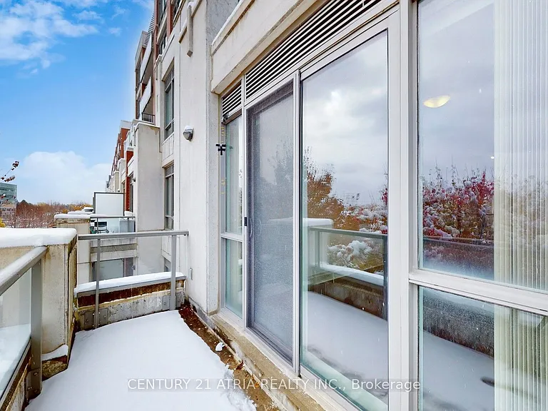 57 Upper Duke Cres #311D — Photo 41