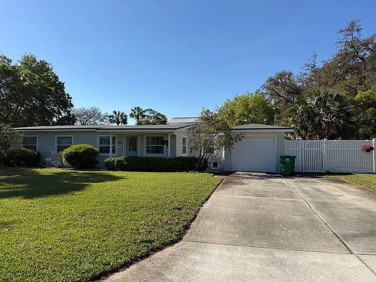 1306 Palm Cir — Photo 31