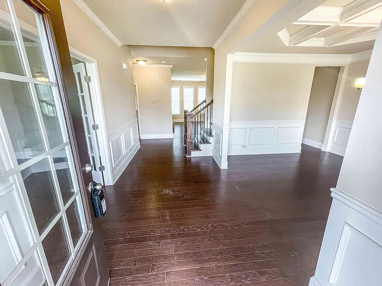 5840 Zelkova Dr — Photo 3