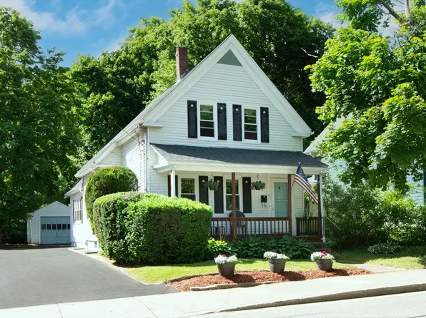 26 Cherry St, Plymouth, MA 02360