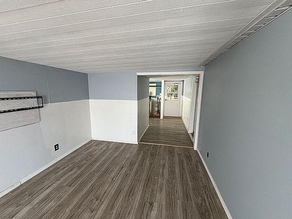 4th image of 11600 Caleb Ave