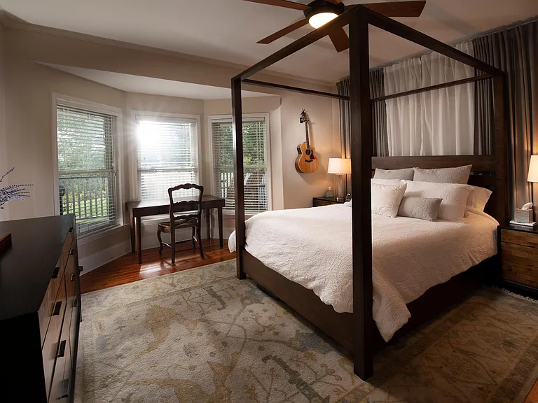 563 Harbor View Cir — Photo 10