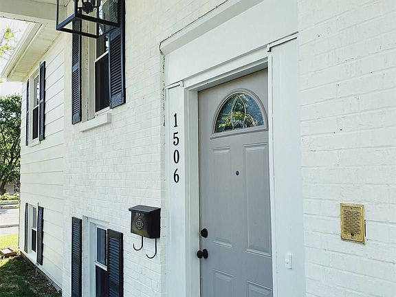 3rd image of 1506 W Teton Dr