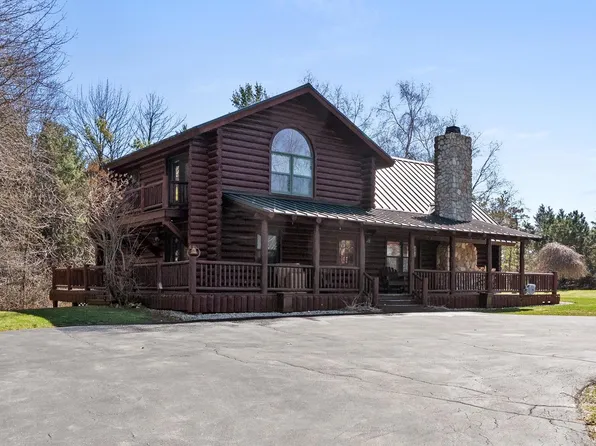 1605 Gjerpen LANE, Manitowoc, WI 54220