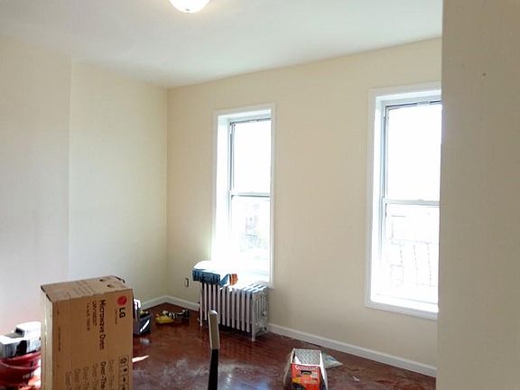 3rd image of 631 Saint Johns Pl