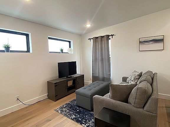 5th image of 1154 Olive St Unit B