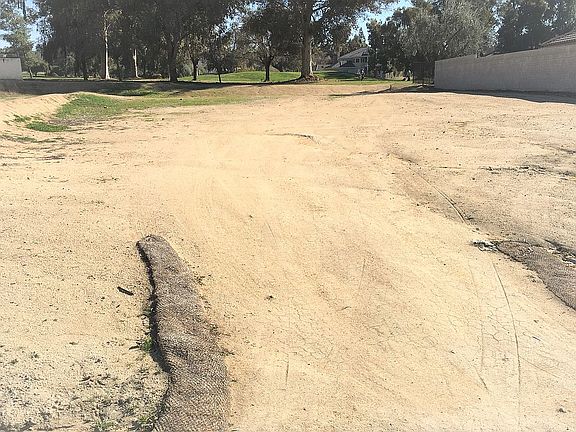 Lot-looking south