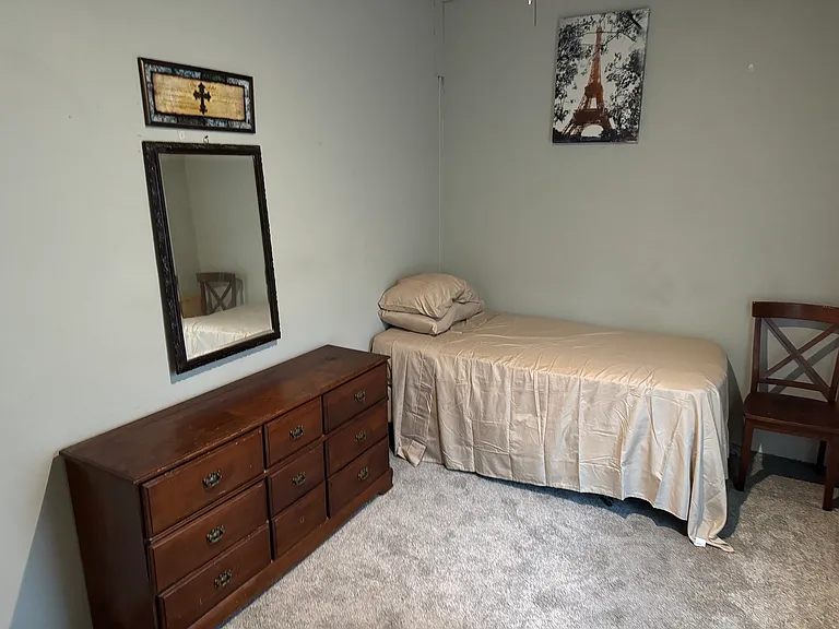 1609 W Raleigh Blvd #1 — Photo 7
