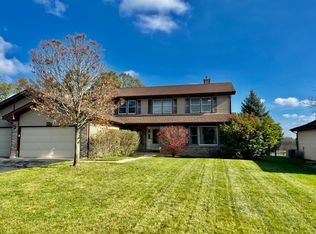 812 Kent Cir, Bartlett, IL 60103