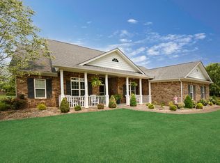 2005 Oak Hill Ct, Versailles, KY 40383