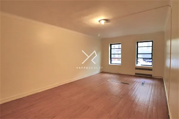 Rented by Yaffa Realty LLC | media 1