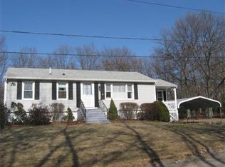 9 Arbutus St, Worcester, MA 01604