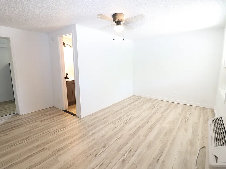 21 Larue St #3 — Photo 4