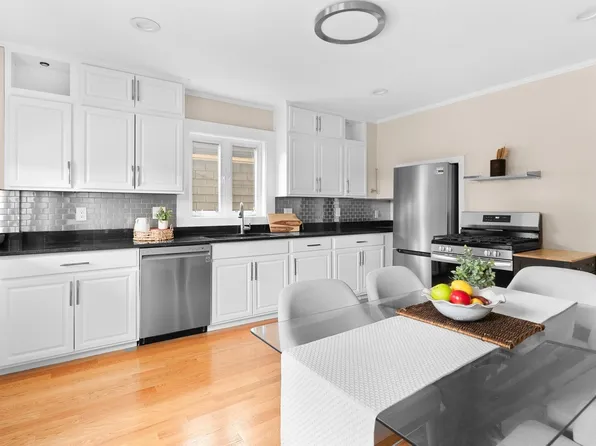 111 Eutaw St #2A, Boston, MA 02128