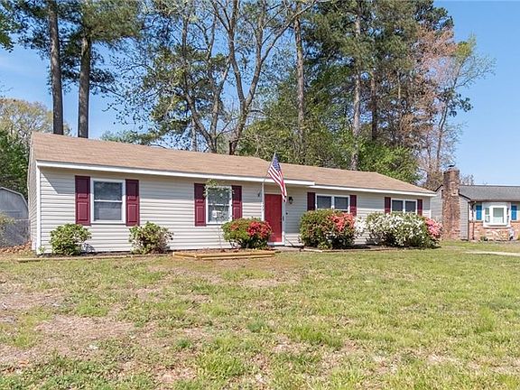 3rd image of 977 Cedar Forest Dr