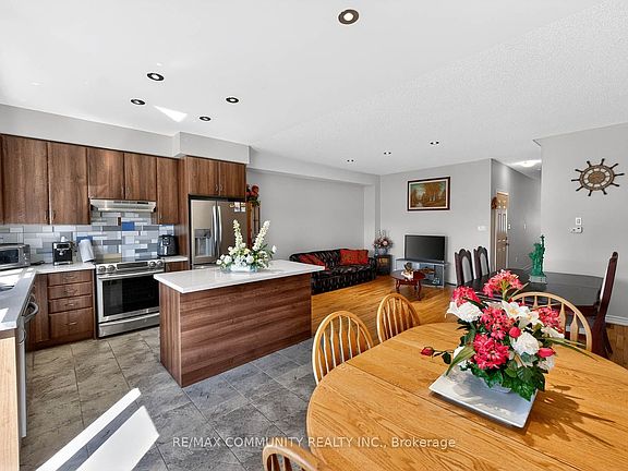 5th image of 1228 Peelar Cres