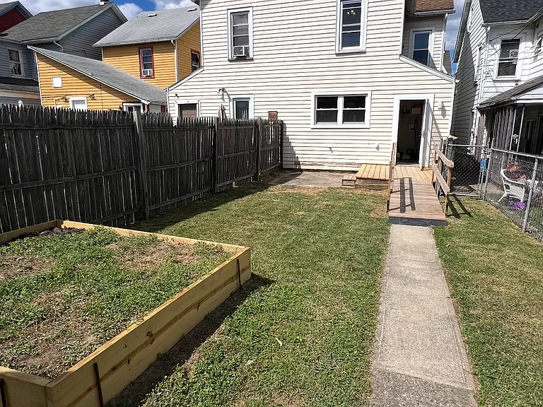 232 W Nesquehoning St — Photo 14