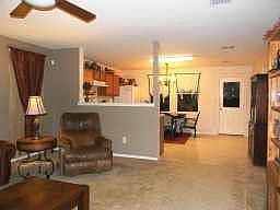 5th image of 717 Riverflat Dr