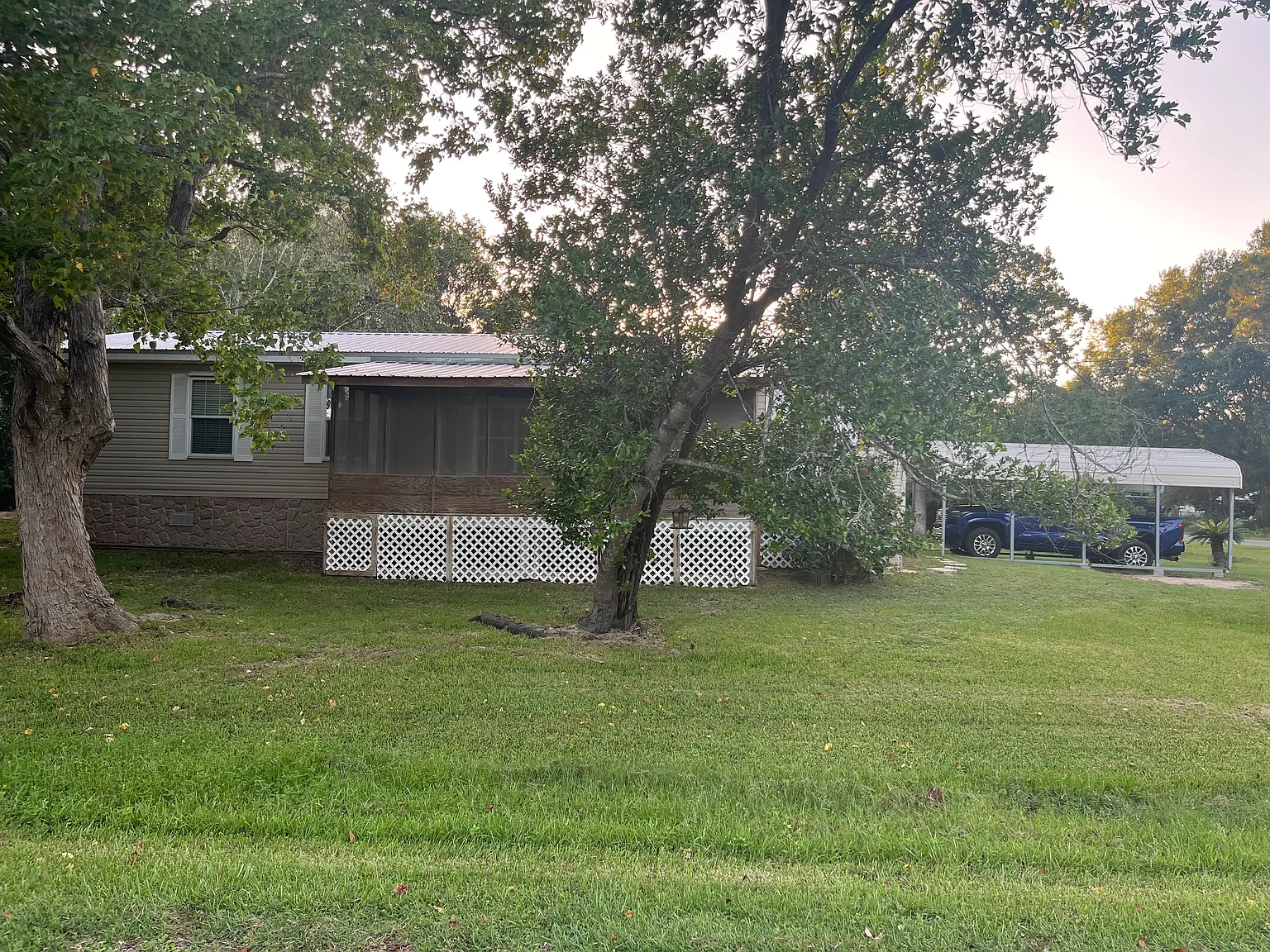 3 bed, 1922 sqft, $1,800 — Photo 2