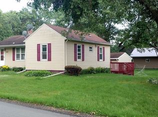 2110 Sumac Ave, Cedar Falls, IA 50613