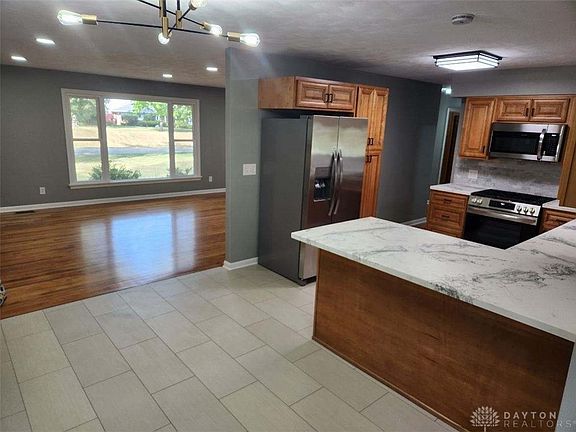 3rd image of 4114 Roman Dr