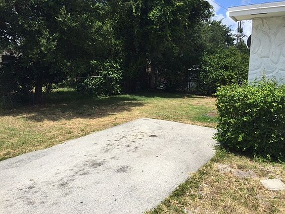 4th image of 1458 NE 154th St