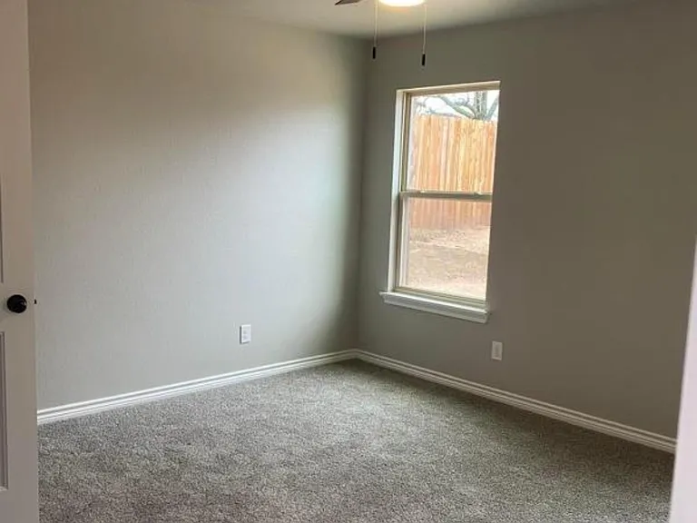 220 Saint Charles Dr #A — Photo 5