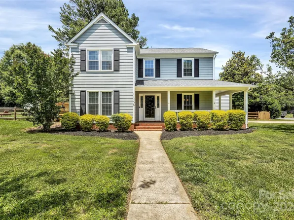 11735 Fernhurst Ln, Charlotte, NC 28277