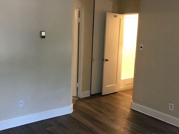 4th image of 594 1/2 S Lincoln St #8881656